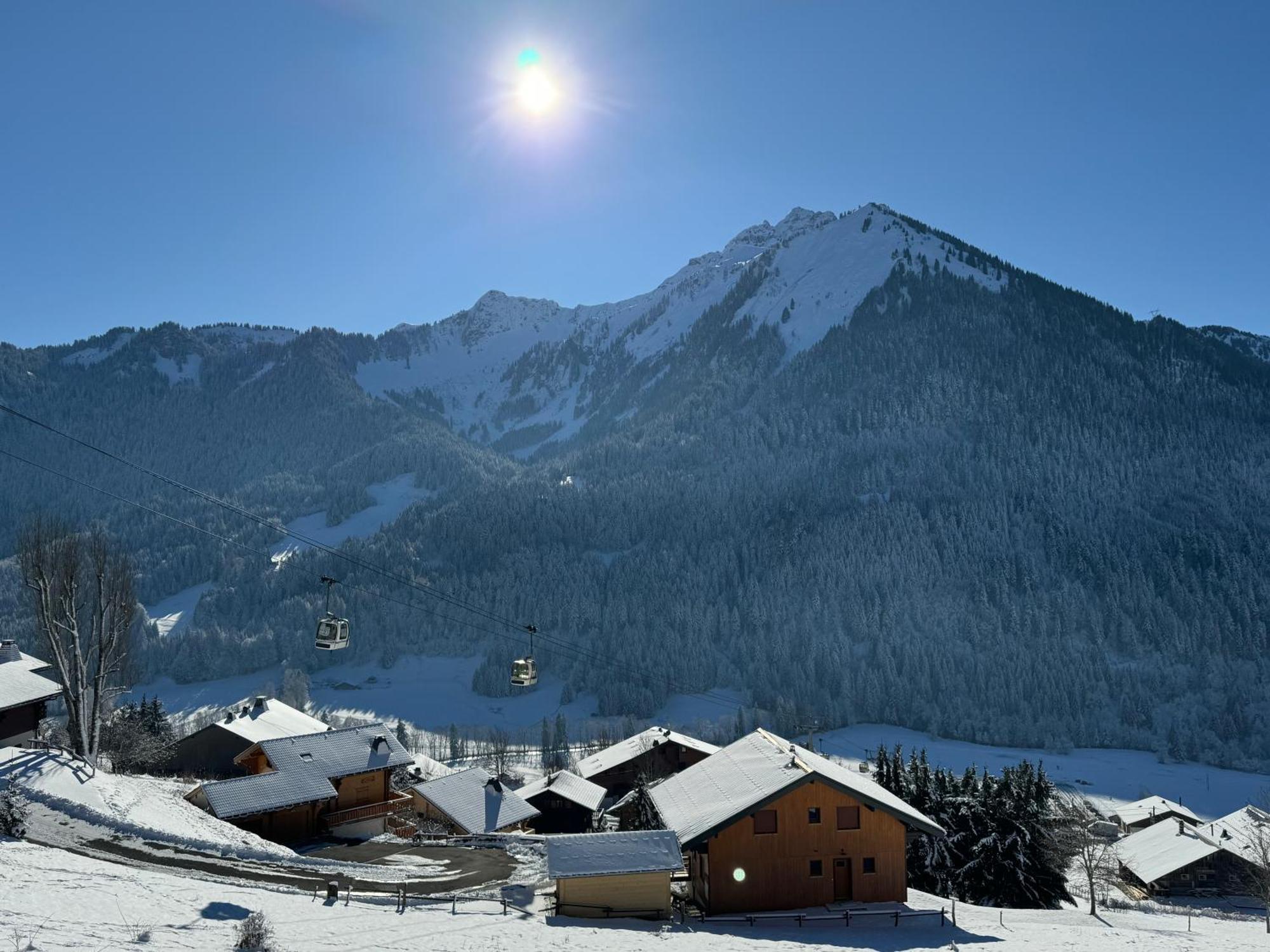 Charming, Cosy Chalet Nestled In A Breathtaking Surrounding With Spectacular, Stunning Mountain Views La Chapelle-d'Abondance Exterior photo