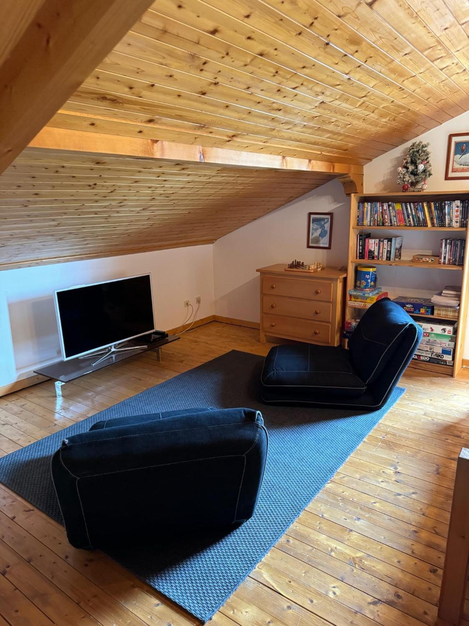 Charming, Cosy Chalet Nestled In A Breathtaking Surrounding With Spectacular, Stunning Mountain Views La Chapelle-d'Abondance Exterior photo