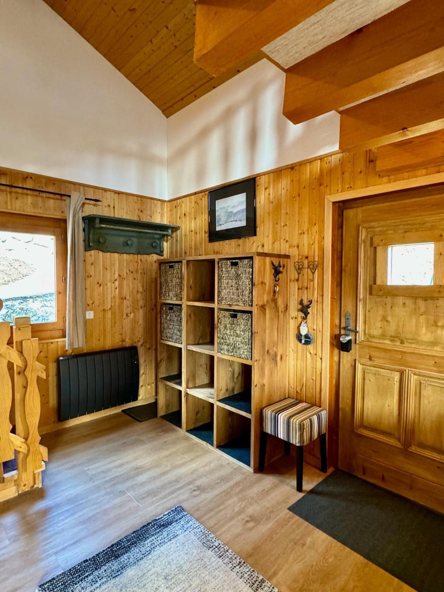 Charming, Cosy Chalet Nestled In A Breathtaking Surrounding With Spectacular, Stunning Mountain Views La Chapelle-d'Abondance Exterior photo